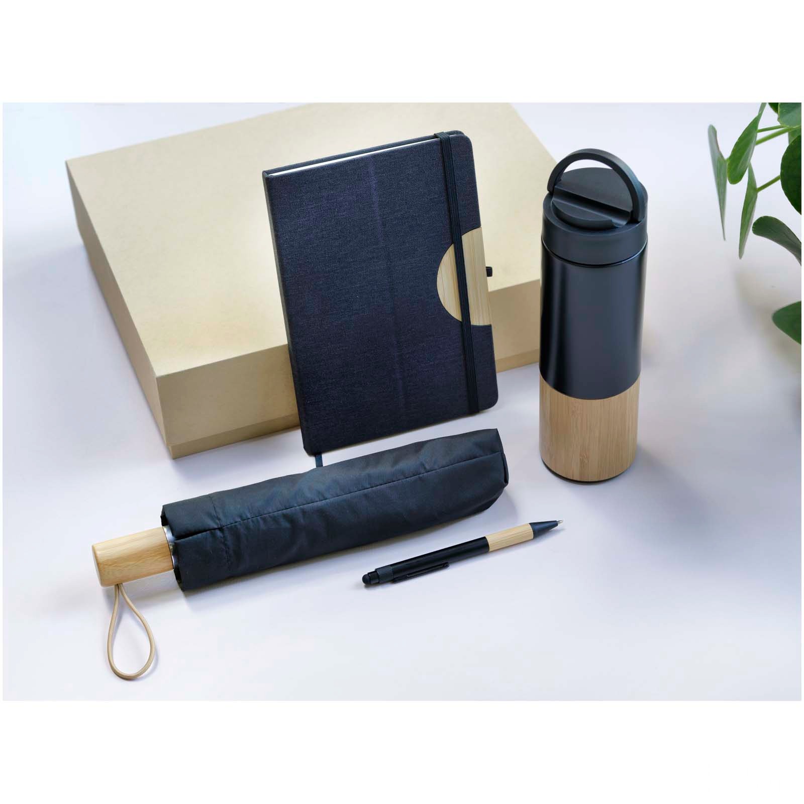 Carmen A5 hard cover notebook and ballpoint pen gift set (black ink)