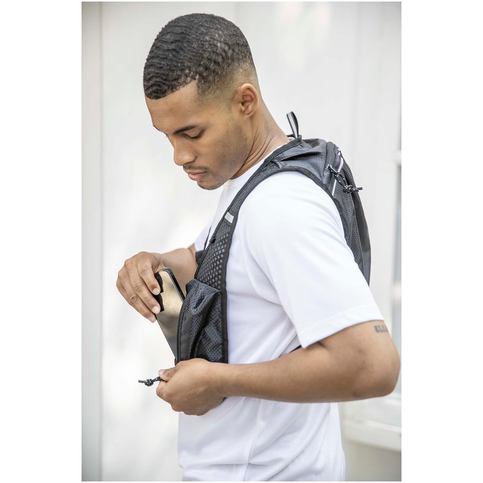 Nomad löparväst med vätskepaket av GRS-återvunnet material 5 l