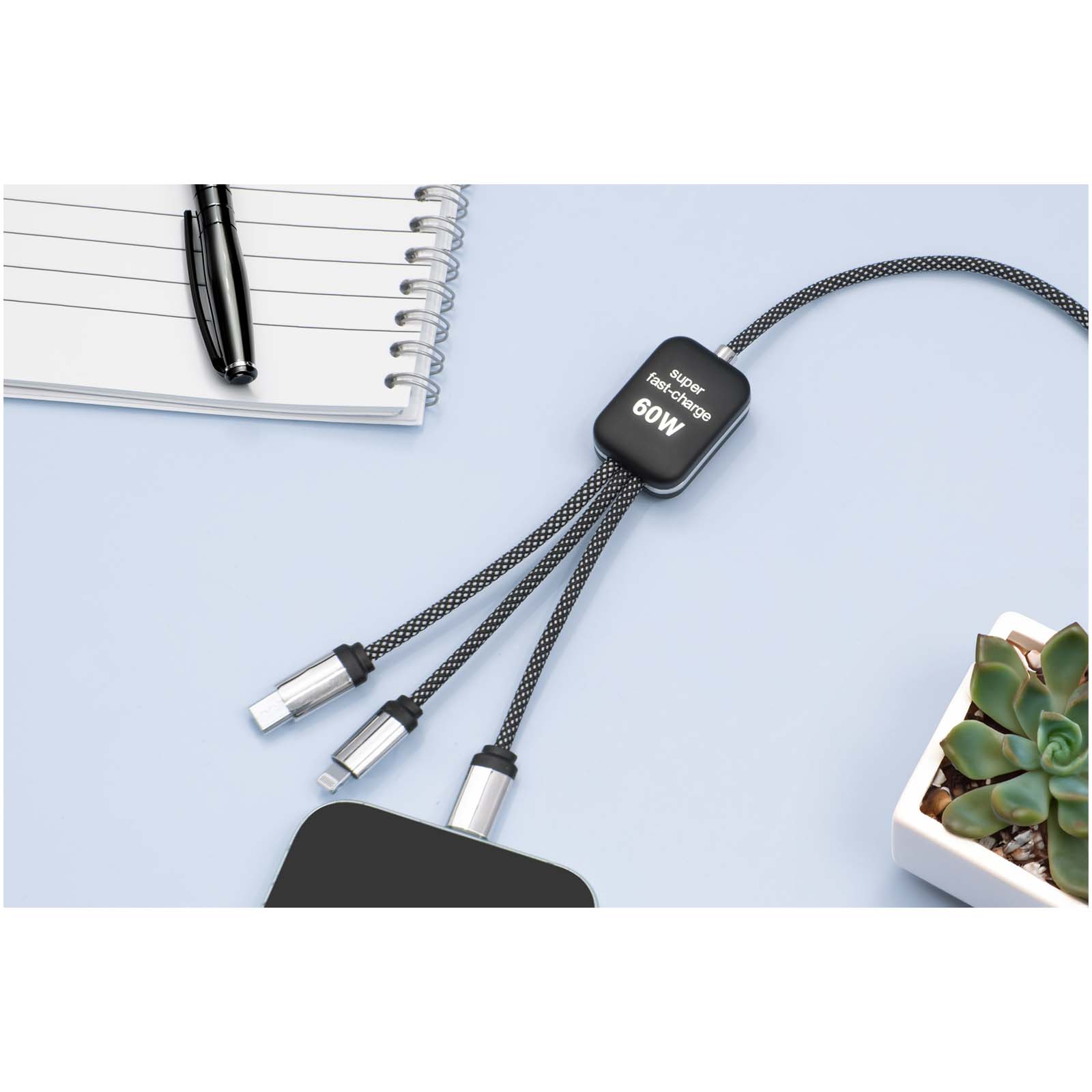 SCX.design C33 Type-C-ladekabel på 60 W med dobbeltbelyst logo