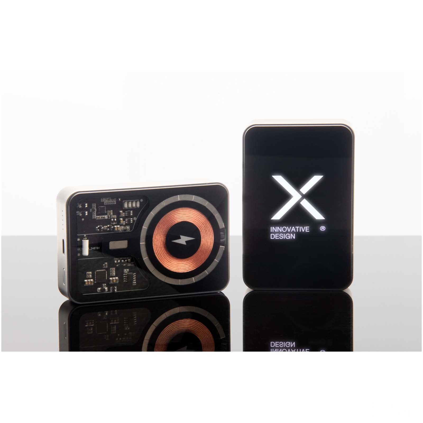 SCX.design P24 15 W 10 000 mAh MagSafe powerbank
