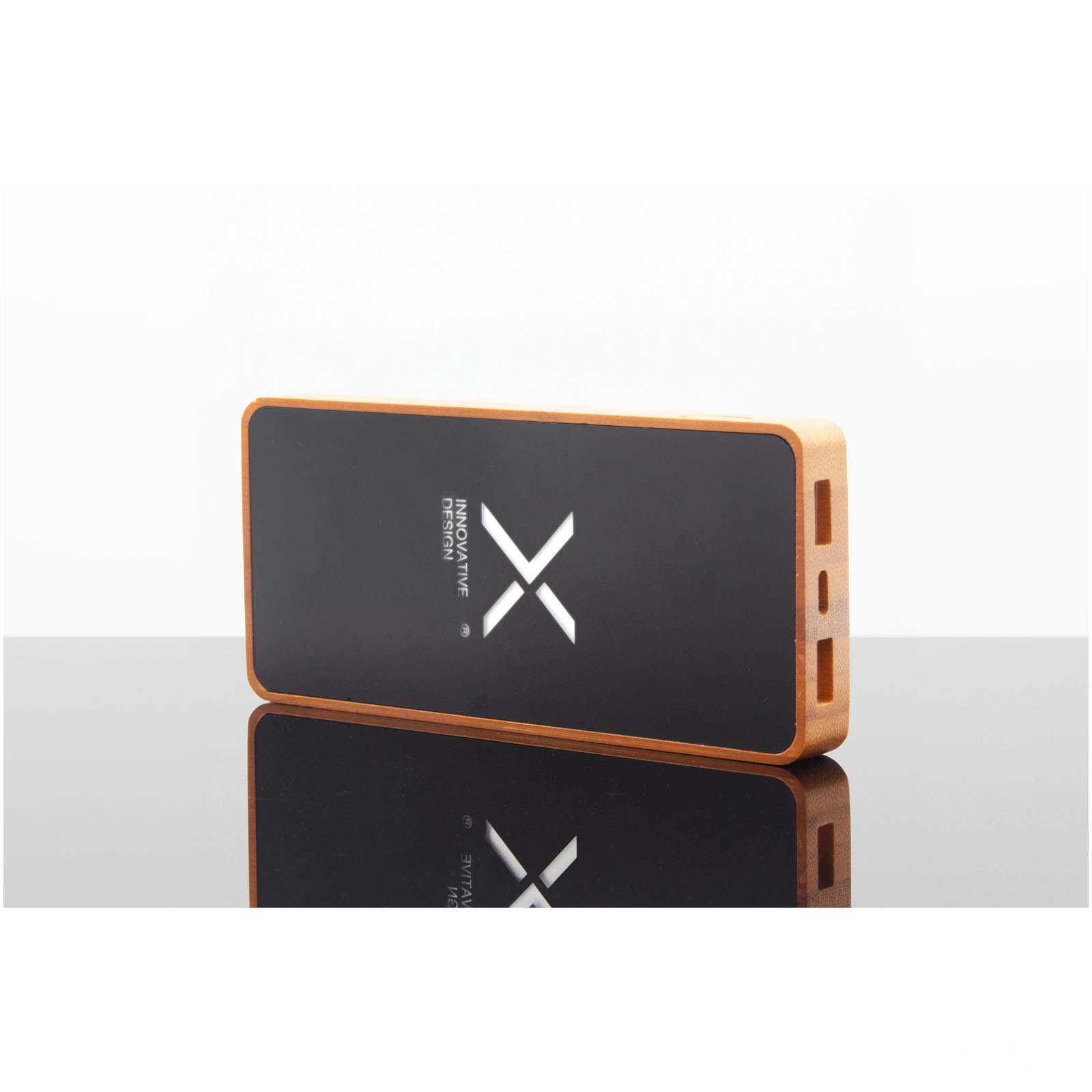 SCX.design P48 10 000 mAh magnetisk powerbank i tre 15 W