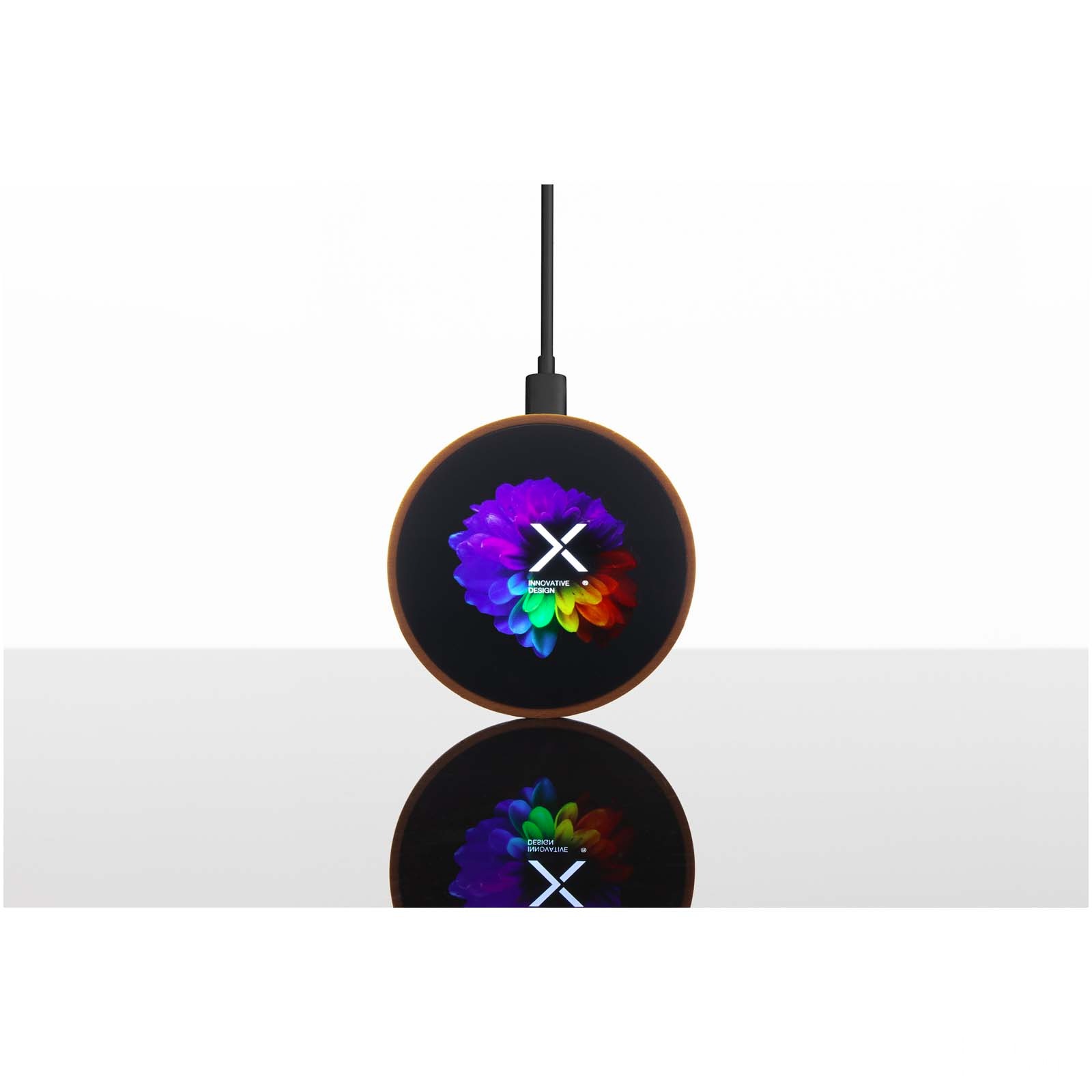 SCX.design W13 10 W trådlös laddningsstation i trä