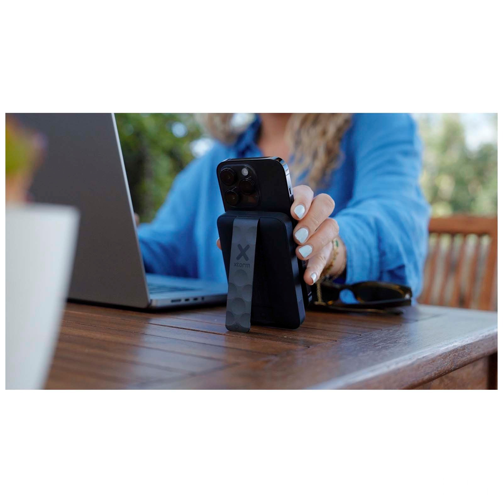 Xtorm FS5W101 magnetisk trådløs powerbank 10 000 mAh 5 W med trykk