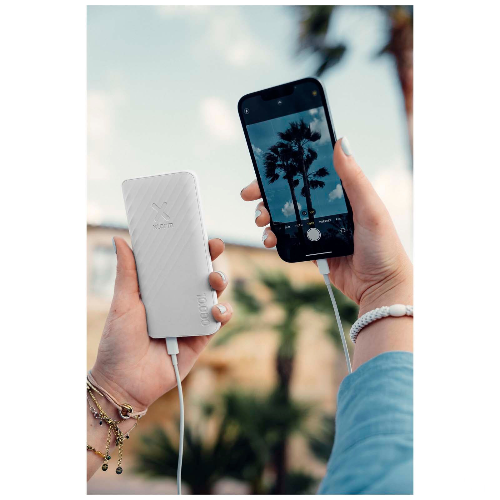 Xtorm XG210 Go2 hurtigladende powerbank på 15 W, 10 000 mAh med trykk