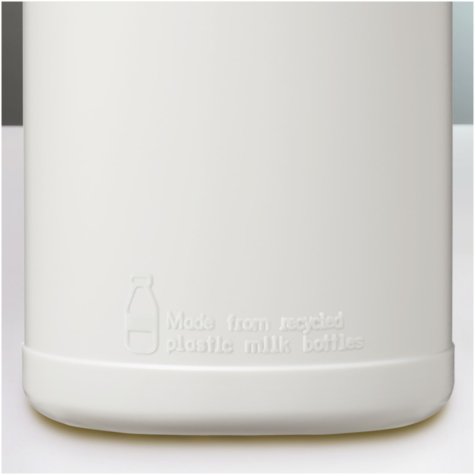 Baseline 500 ml sportflaske med vippelokk av resirkulert plast med trykk